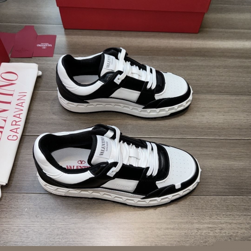 Valentino Sneakers